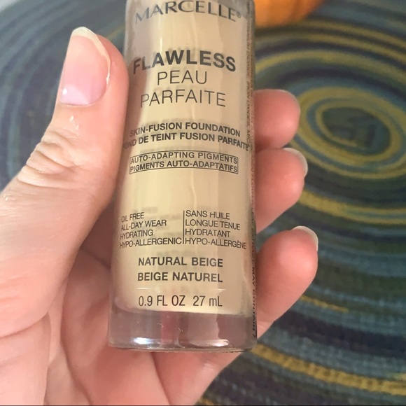 ❄️3/25$ Marcelle make up - Picture 2 of 3